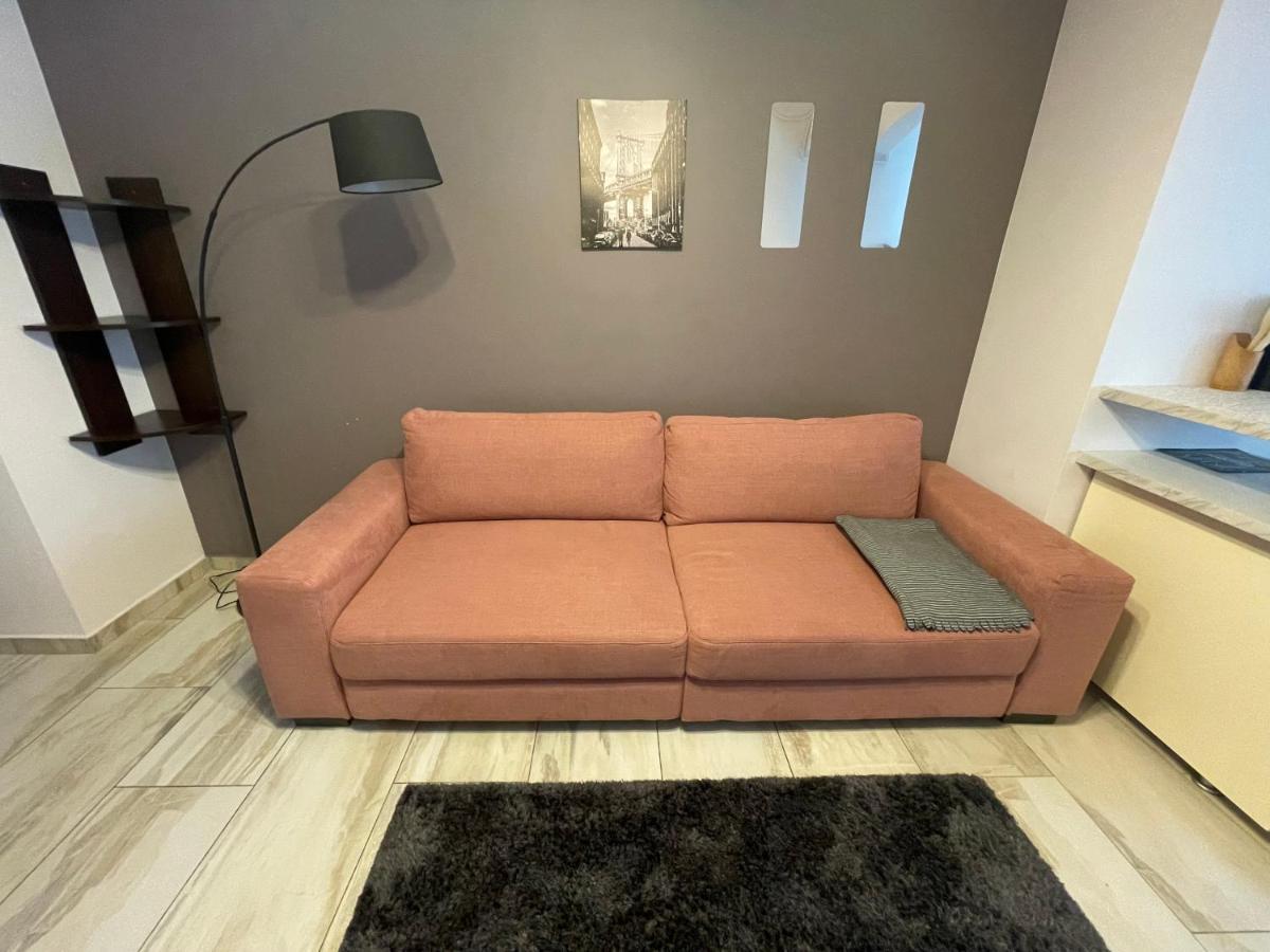 Le Lupin / Center Apartment Яш Екстериор снимка